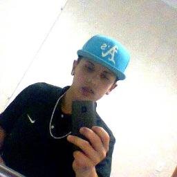 quem não gosta de mim com certeza n me faz falta . (8'