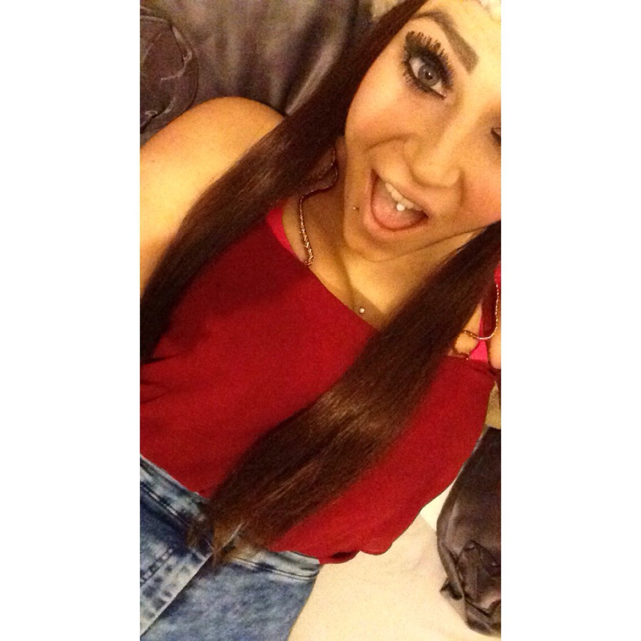 leonejade_28's profile picture. bbm-7c3cc2a0
snapchat-leonejade