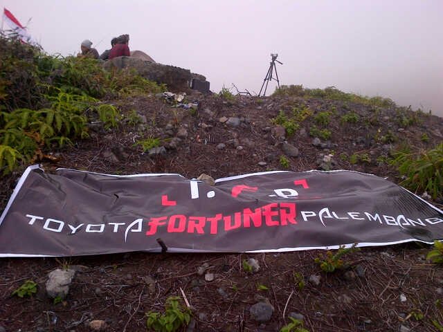 TFortunerPlg's profile picture. TOYOTA FORTUNER PALEMBANG Berdiri 10 February 2013.Yang mau bergabung langsung ke sini @Getra_XxX pin:22F5E7E6 Basecamp: Jln.Demang Lebar Daun (Dunkin Donut's)