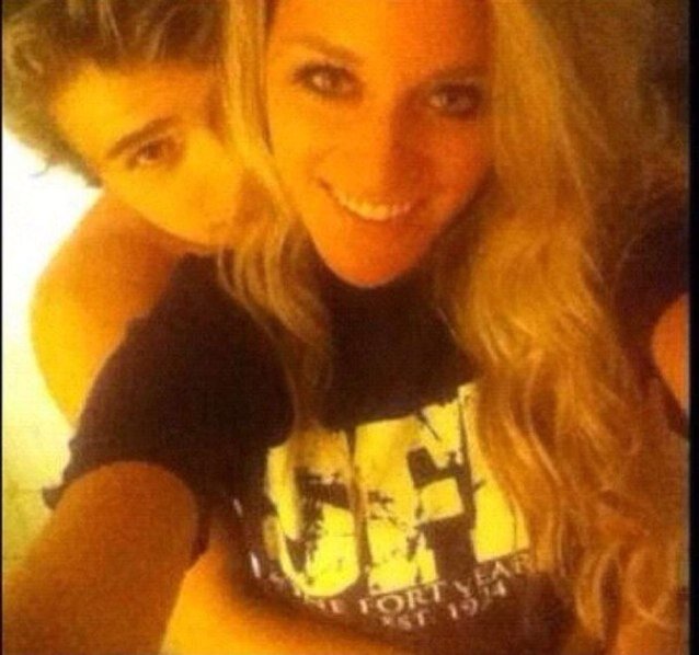 My mom is @FakingTaylorM and dad is @marcel_wax -- 18-- engaged to @waxychristian --new mommy to our baby girl Aubree Rose Beadles--