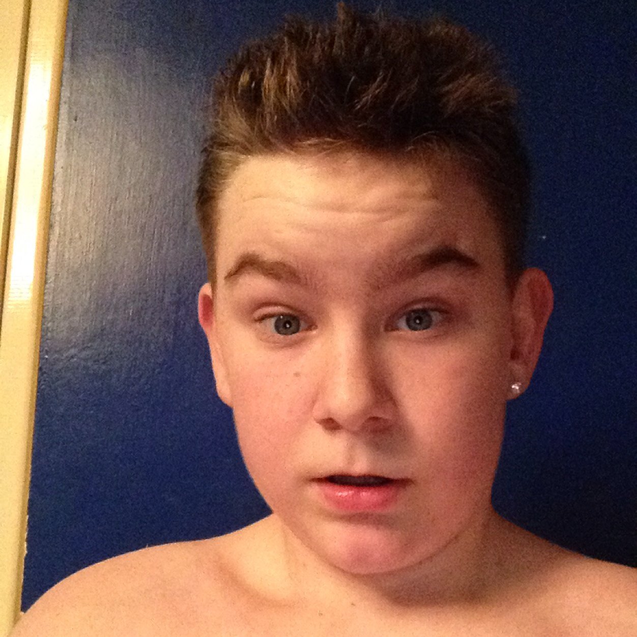 follow me and i follow back!!! 
snapchat: Ryan_readings ...bbm: 74F51169  ...facebook: ryan readings