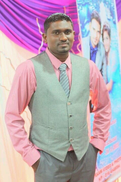 thanishjps's profile picture. 