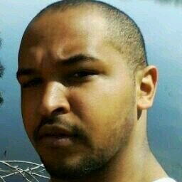 23sear23's profile picture. Playstation gamer