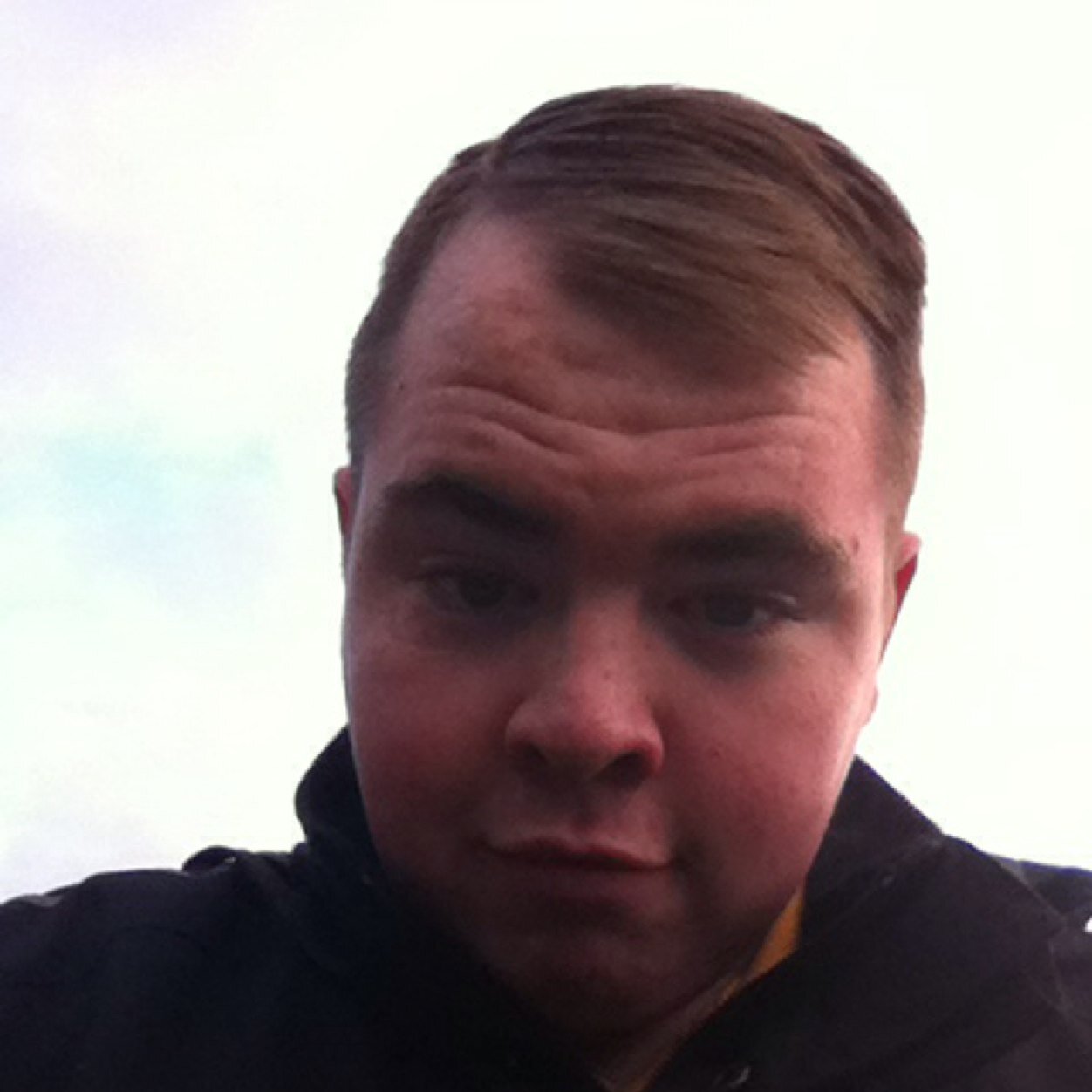 I'm 19, arsenal n Luton fan, single, work in mcdonalds and what?