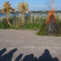 Finnish aphorisms in English and news about the aphorism scene in Finland - the land of thousands of lakes and hundreds of aphorists. Curated by Sami Feiring.