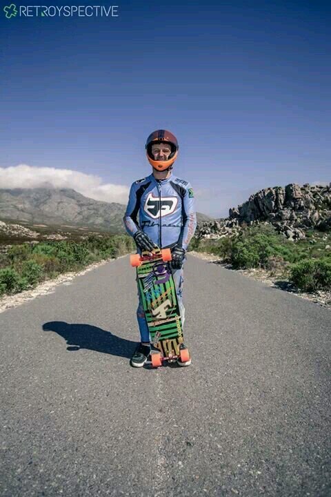 South African Downhill skateboarder                           @fibretec_skate, @FATANT_za, @Myi_Trucks