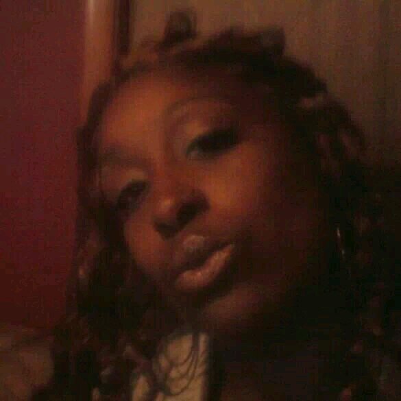 IminLuvwitme22's profile picture. 