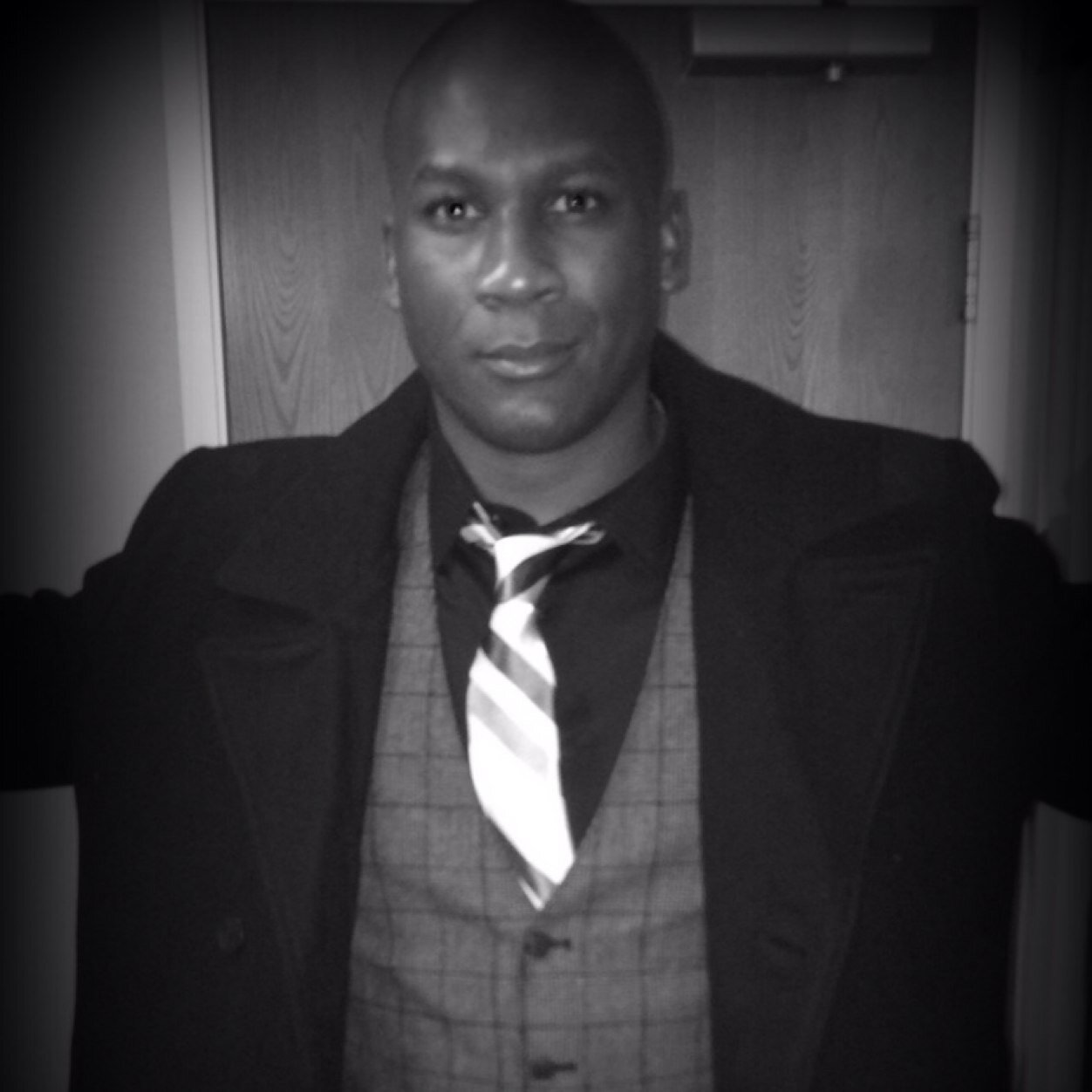 DarrenGreen4's profile picture. My dream is to learn absolutely everything and then write a completely error-free book about my life. #grammarpolice #sales