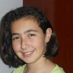 juliasantoslop1's profile picture. 