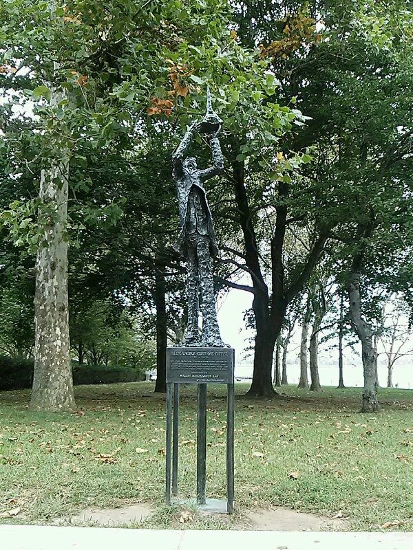 ykskam's profile picture. 旅にいきたい