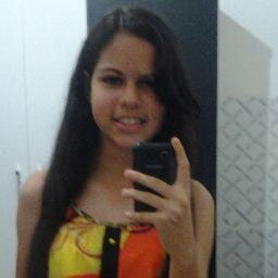 Faço de mim,uma casa de sentimentos bons, onde a má fé não faz morada e a maldade não se cria =)