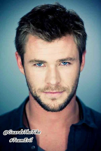 GuardsTheTike's profile picture. Don't let the blue eyes fool you, I may look like a nice guy, but when it comes to @EvilLilGris, I will bring it like Donkey Kong.  {RP 21+} #TeamEvil