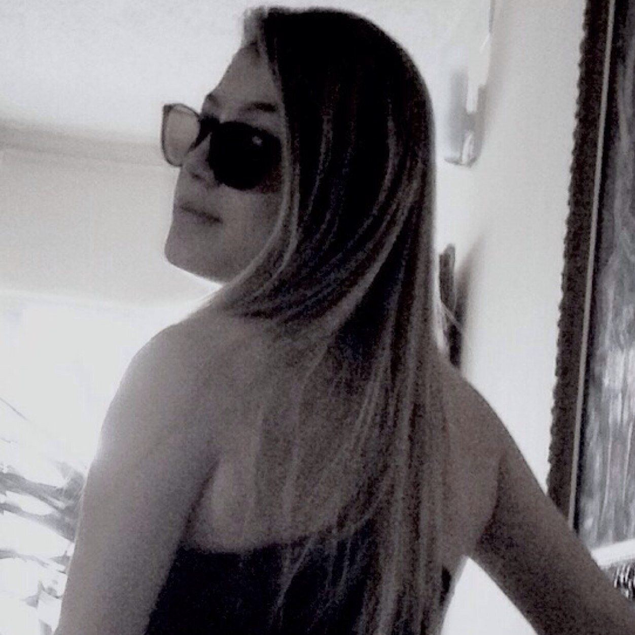 “Que não nos falte vontade de sorrir apesar dos pesares. Que nenhum de nós se esqueça da força que possui. Que não nos falte fé e amor.” ✨