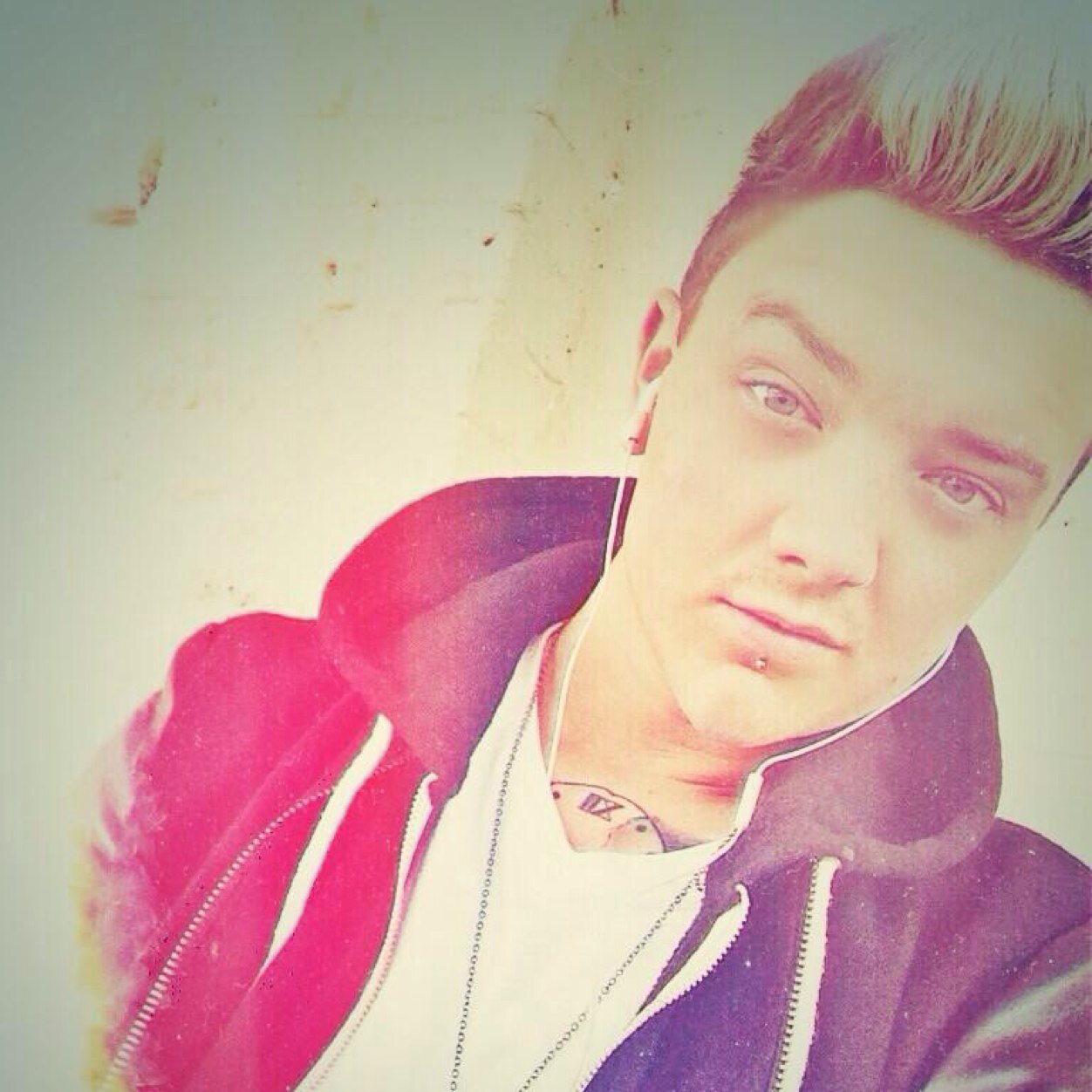 Fan account for the beautiful @SimonLovesDrums Drummer for @MikeHoughMusic ❤️ (Personal acc is @GuardianHemmo)