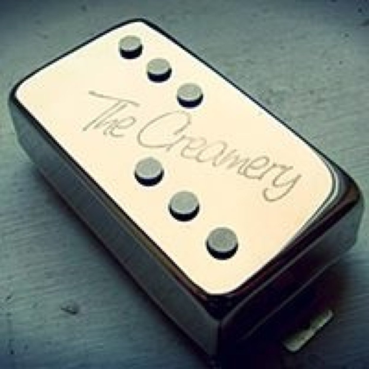 Custom Guitars, Handwound Pickups, Made in Manchester, UK - (Vicariously headlining festivals since 2010)
Jaime Campbell - University of Strathclyde, Glasgow