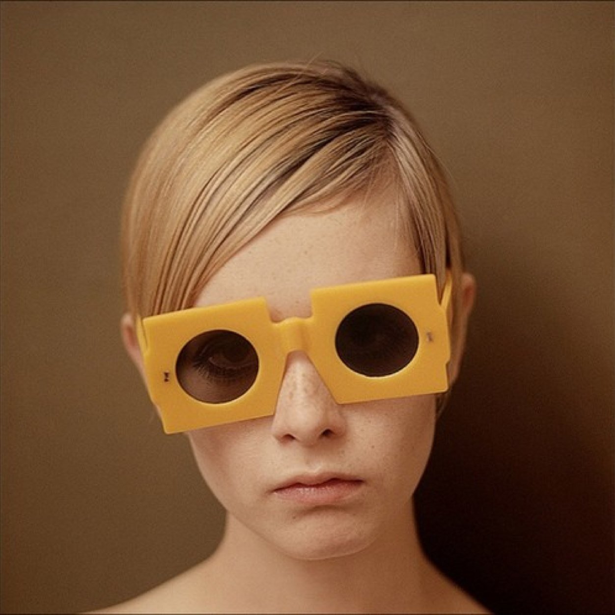 19-12-13: Ho conosciuto meglio Twiggy e la sua storia; ebbene, ne sono innamorata.