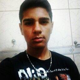 “Viva o hoje, esqueça do ontem e não planeje o amanhã.” Sigo todos de volta !  M.A -Aninha ♥