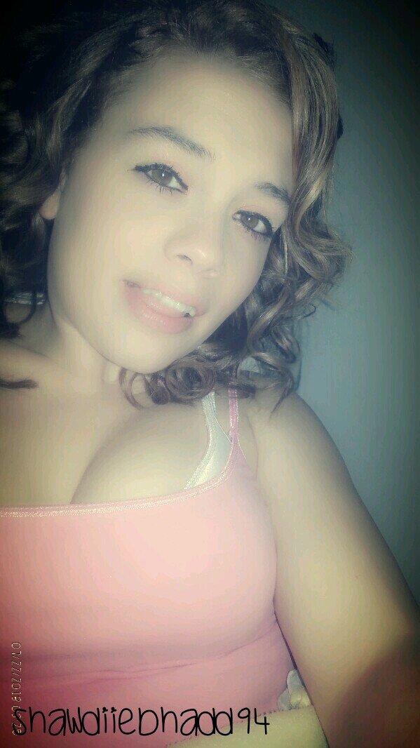 ♡♥
#TeamMommie .
#TeamErrinLashay
#TeamPrinceFar
#HM
#TeamHM
I Love My Two BEAUTIFUL Kids & Handsome BD . They Are My World! God Has Blessed Me .