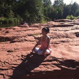 ShararehShahbaz's profile picture. 