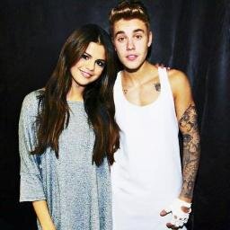 #NEVERSAYNEVER #BelieveTourPARAGUAY 06/11/13 sueño cumplido ♥//#StarsDanceTourInParaguay2014 por cumplir :)♥. #BelieberAndSelenatorForever!! .Much love ♥