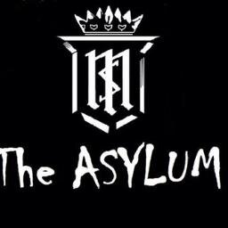 The Official Twitter of the Servite Asylum. The real #1 Student Section in Southern California. No one can compare. #credo