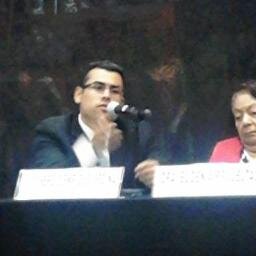 Profesor de la Facultad de Derecho UNAM, Filosofo por la FFyL, Especialista en Derechos Humanos en Posgrado UNAM. Investigador y escritor aficionado.