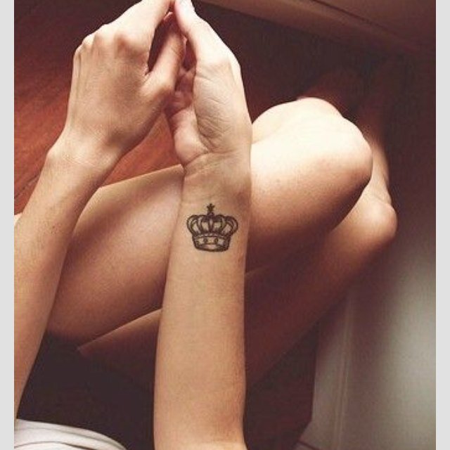 Prncss_cmplx's profile picture. 20 year old brunnette with a princess complex. In love with my sailor ⚓ FOB PTV FIR green day ❤