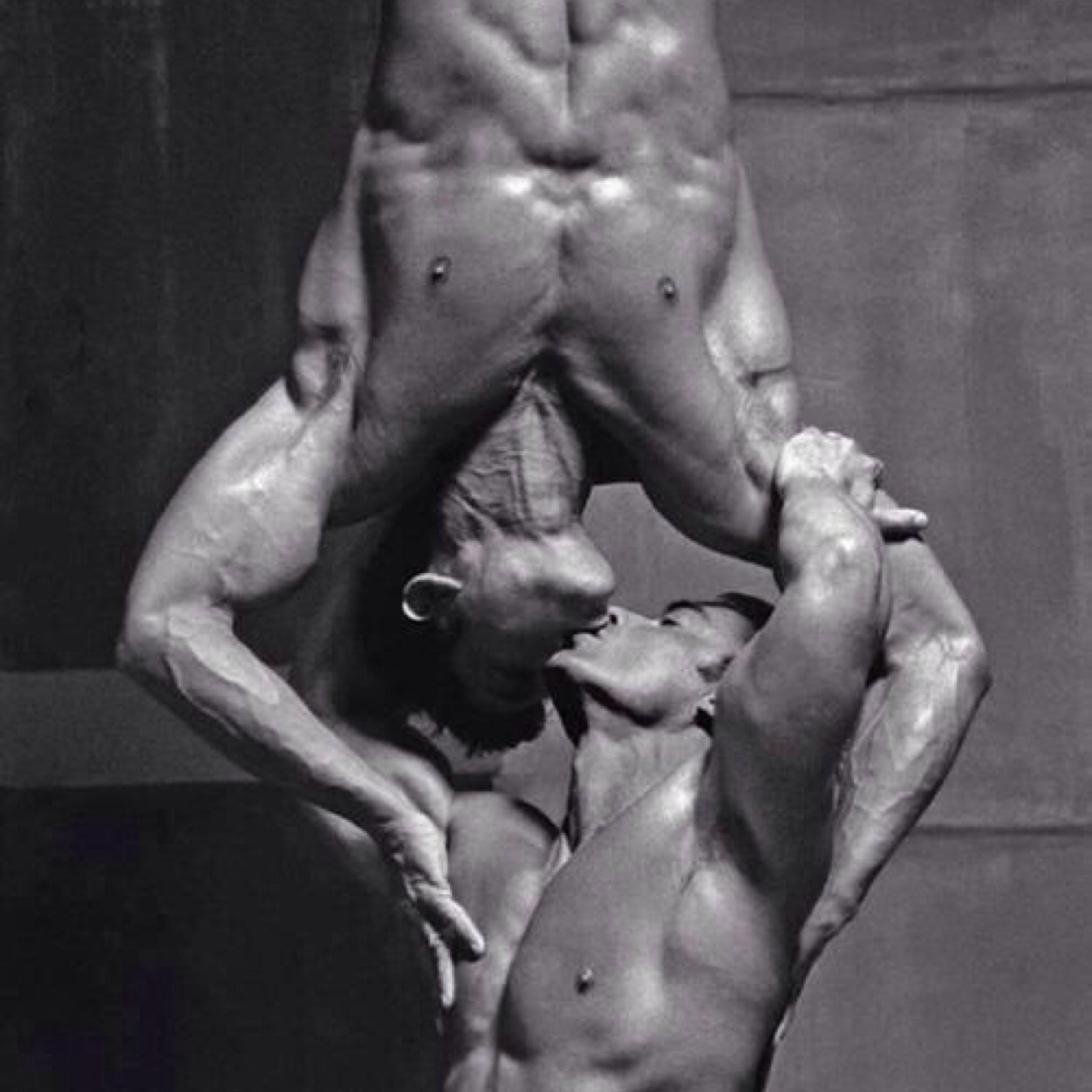 fisting_gaysex's profile picture. 