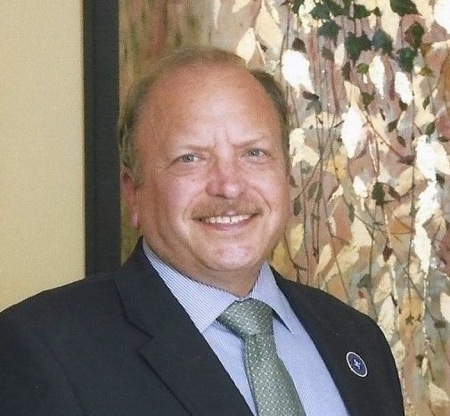 I am running for State Rep. to help create good jobs & promote quality education & healthcare for MI. I'm an M.D. & USAF vet servicing Calhoun Cty for 24 years.