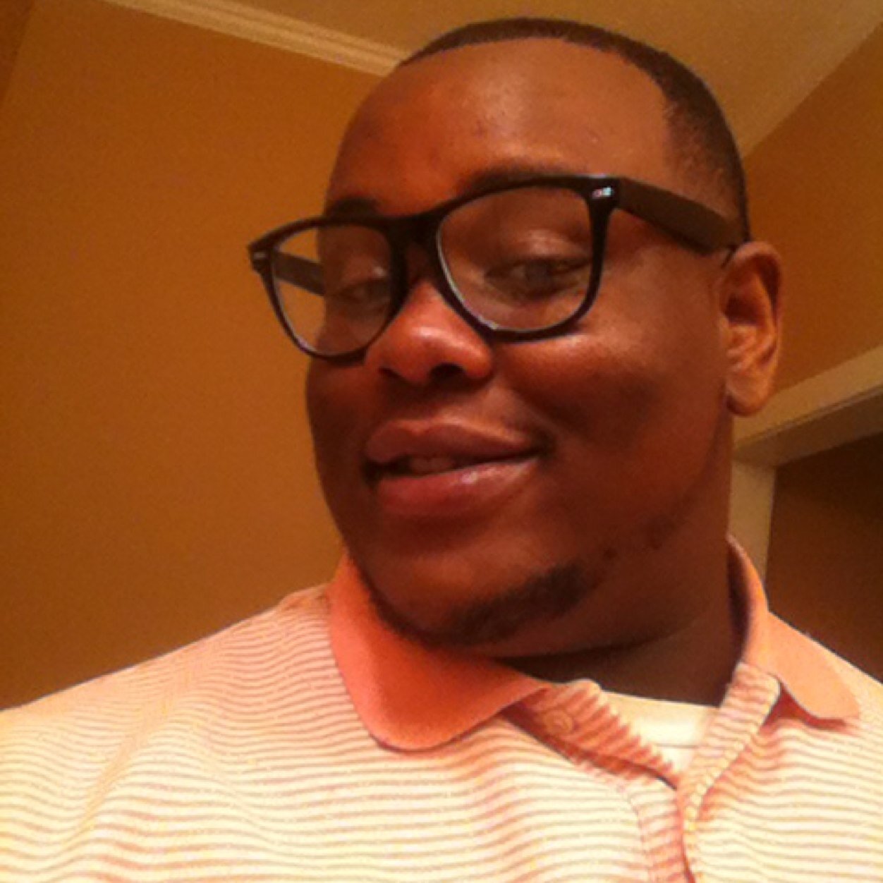 Just a young man with a big heart, big dreams, and destiny in sight. Success is my Main Meal of day.