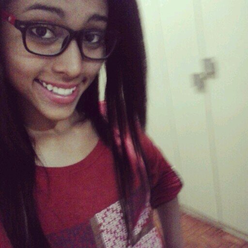 eai cara ! , Do que adianta eu falar quem  sou, sendo que você vai fazer minha própria imagem ;]] , 1bj :* .
