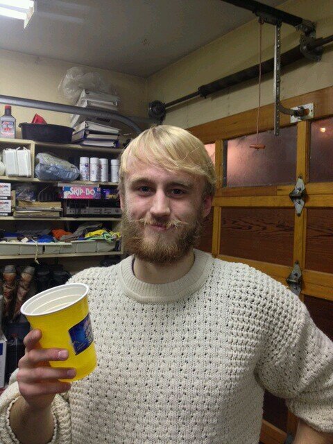 CJJ94's profile picture. I can do my own laundry