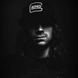 Subcorr's profile picture. im only here for the music & some witty banter.