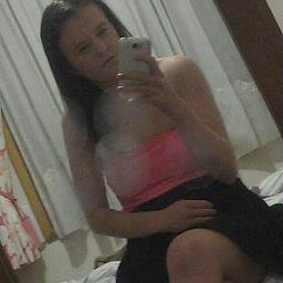 Instergram- Isabella_mauuzachelli / kik- Isahebllah / Tumblr- littlemisskiwi96  *I follow back on all *