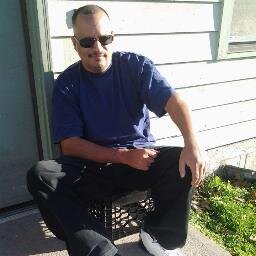 angelangl1744b's profile picture. 