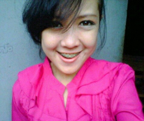 Don't ever judge me | love my mom and dad :* | follow back? Just mention B-) | my pin:313f0e0a