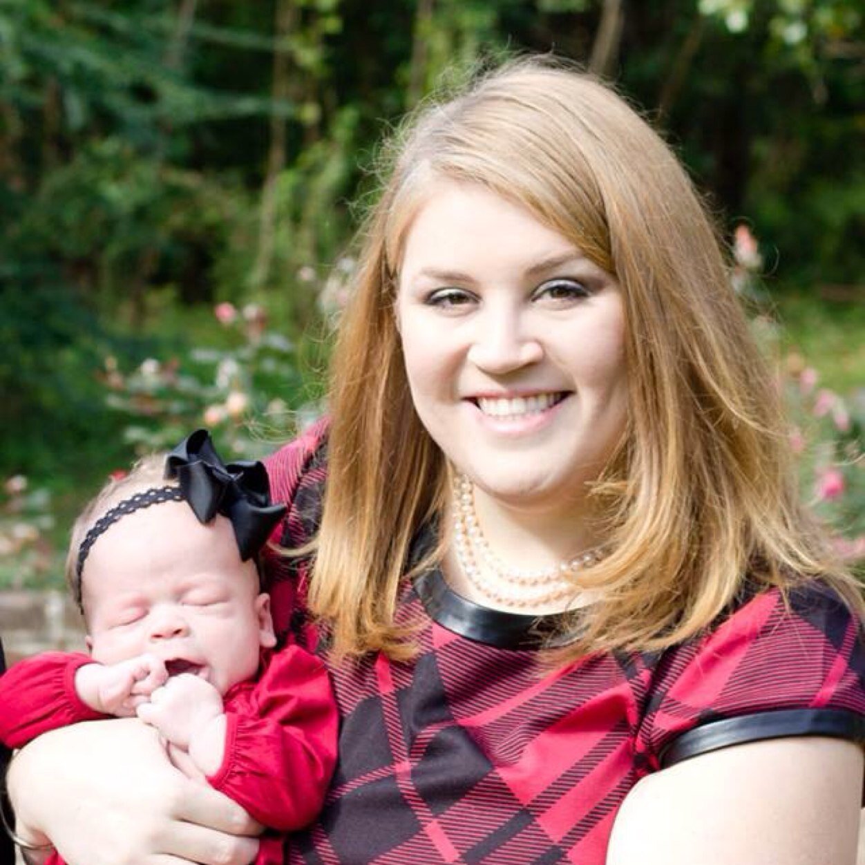 MeggyPebbles's profile picture. Mama to Tucker Avery & Aubrey Claire. Wife to Tommy. Camera toting, holiday fanatic. ✨