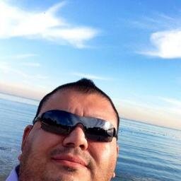 GrammarCorrect1's profile picture. If you don't correct your grammar then I will haunt you.