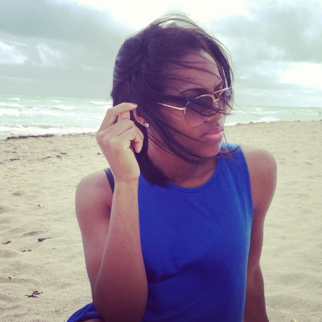 Reporter. Hurricane. Lame.