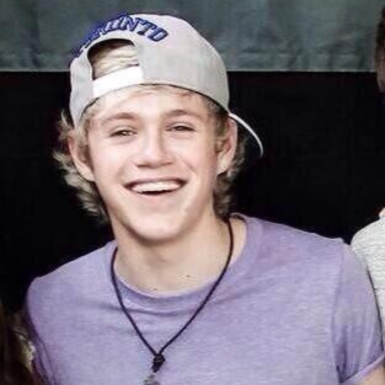 longhairedniall's profile picture. 