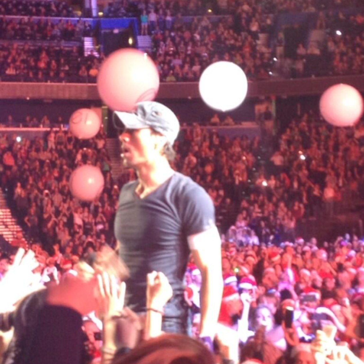 Mrs. Iglesias here!
Enrique is my everything
Enrique is me
I am Enrique
We are one
Follow me