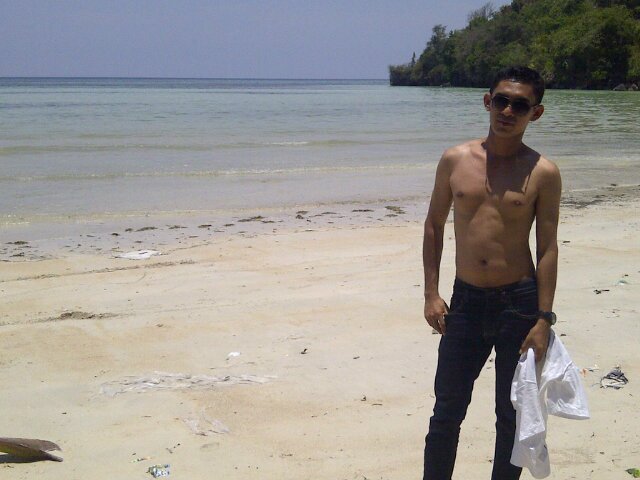 RAndarekza's profile picture. 