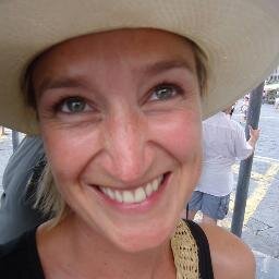 I am a Sydney-based Pilates instructor offering private & small group classes in the Eastern Suburbs.  I specialise in pre and post-natal Pilates.
