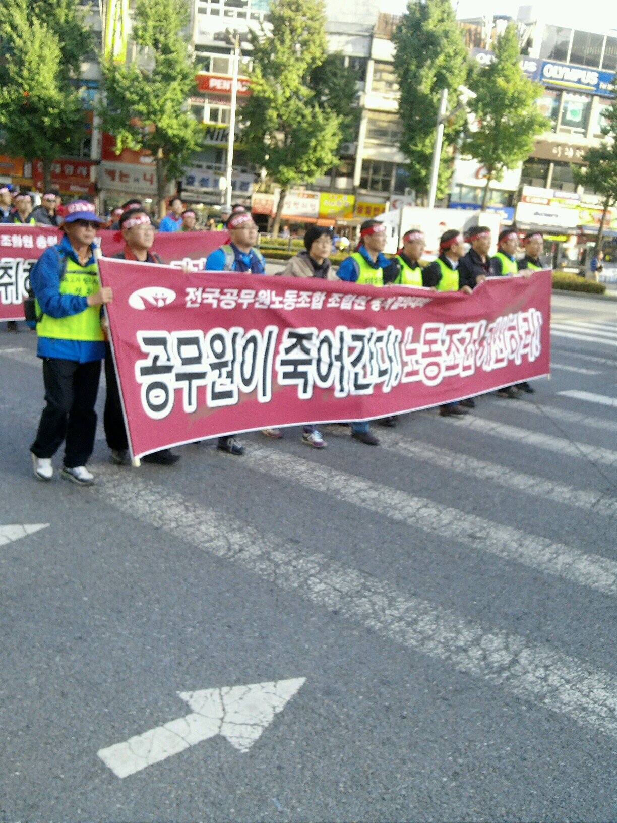 pscgood's profile picture. 요플레 껍데기는 있는 놈 없는 놈 똑 같이 핥아먹는다 아니꼬운것 못참는 공무원노동자