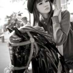 GlLLAN's profile picture. ho ho ho meowy crispmas {@TlMEWAR}