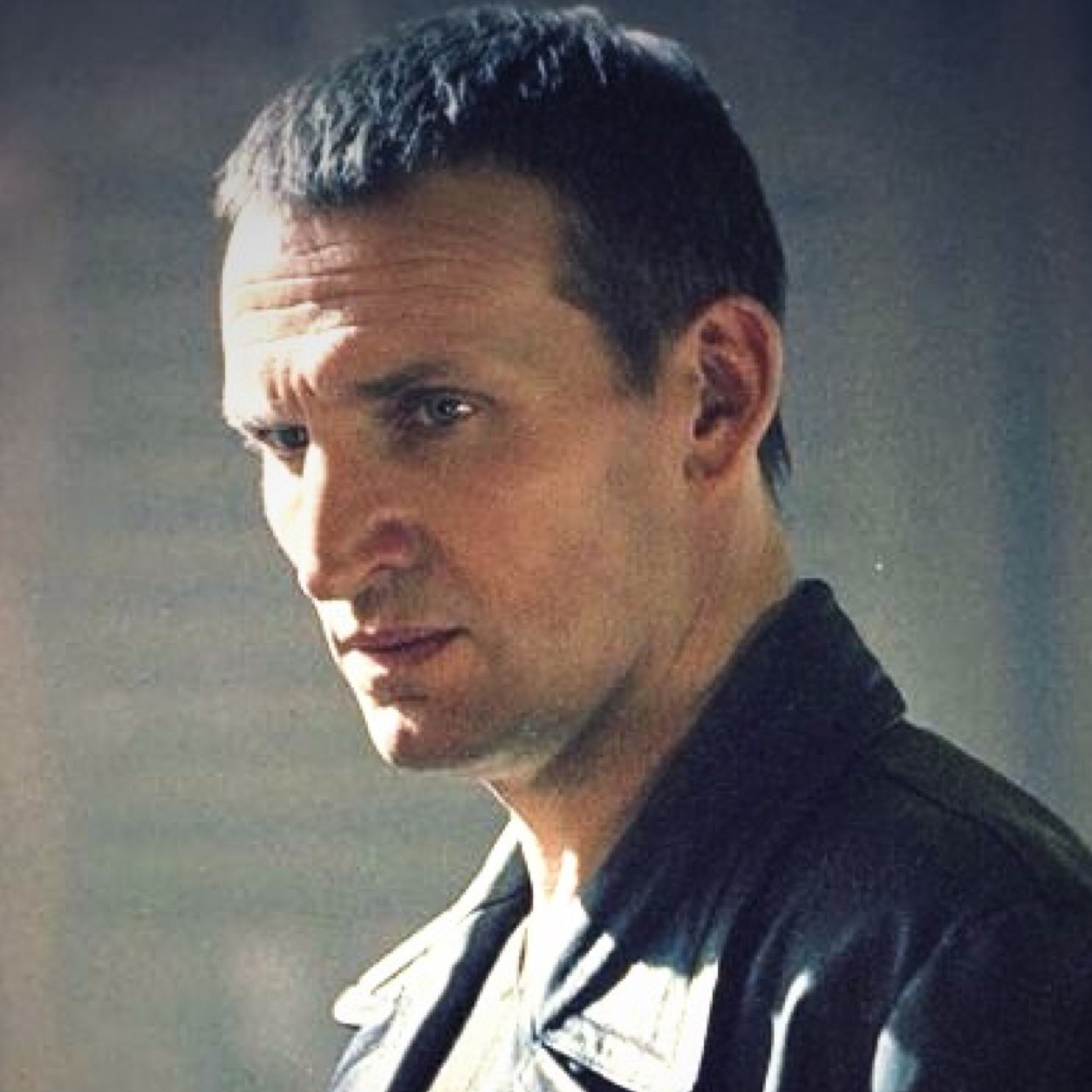 I'm the Doctor- Just the Doctor, mind you. Leather jacket. Blue box. Sonic screwdriver. Ruggedly handsome good-looks. You get the gist. Now forget me.
