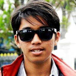 Belajar dan bekerja keraslah untuk menjadi pribadi yang sukses. Sukses mengundang cinta yang lebih berkelas.