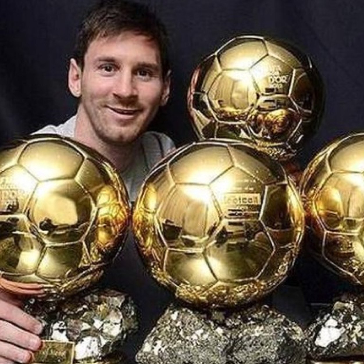 Balon_De_Messi's profile picture. Cuenta twitter para todos los fans del mejor jugador de futbol de toda la historia.