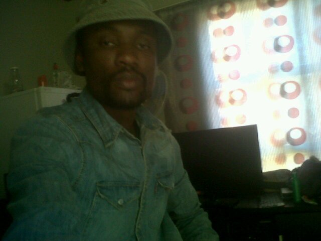 TseleSamuel's profile picture. Luvly