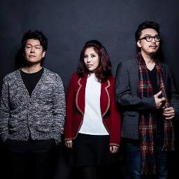 달의 뒷면을 노래합니다. 저희는 song of luna 입니다.